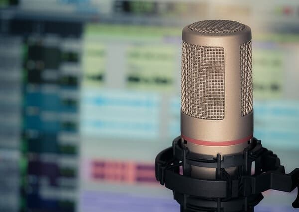 L Impact des Podcasts sur le Marketing Local Comment Lancer Votre Propre Podcast dEntreprise